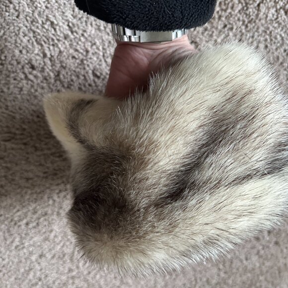 Kudra Furs Two Tone Black & White Mink Fur Hat - Absolutely Stunning! - Picture 5 of 8